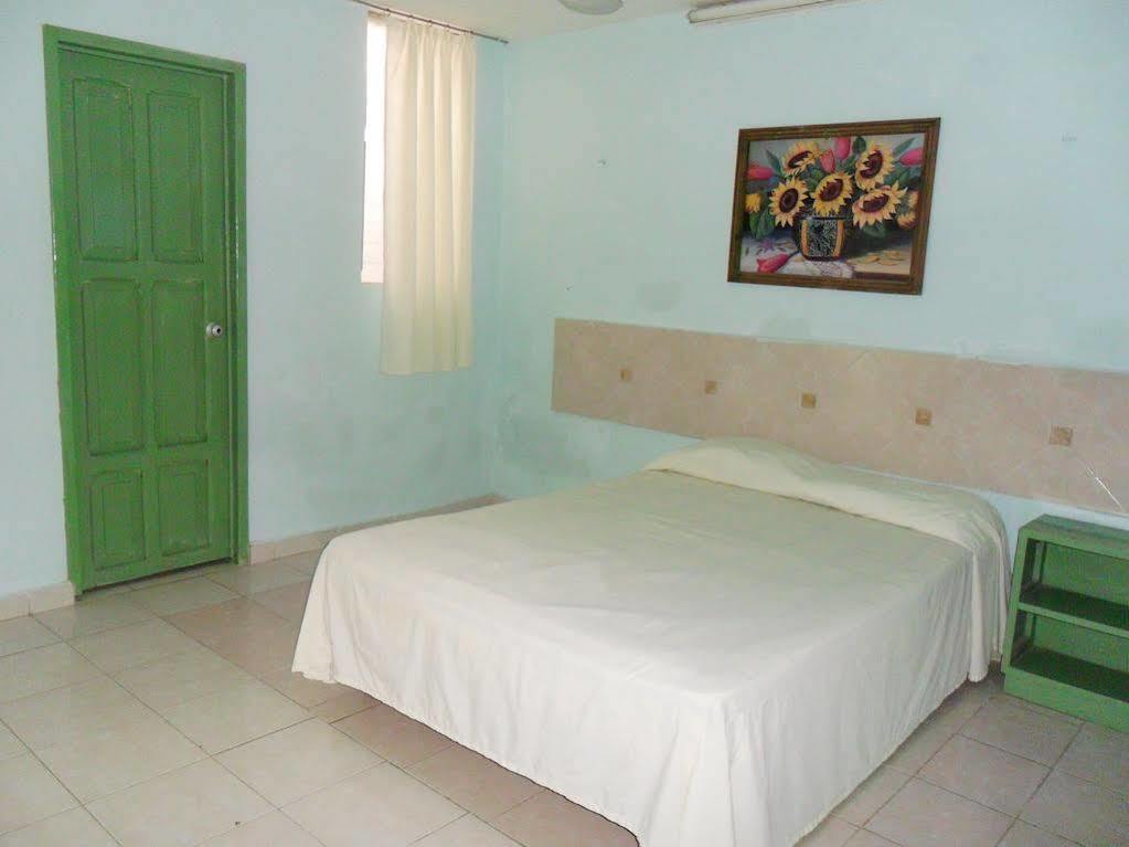Hotel Aventura Merida Luaran gambar